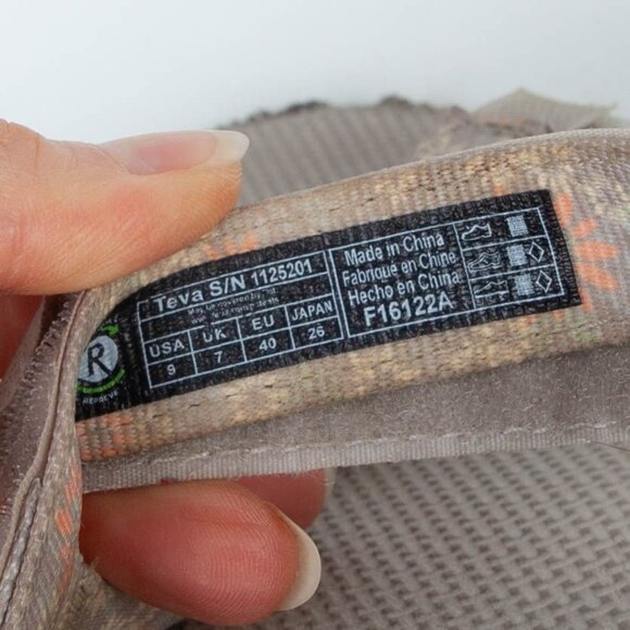 Teva Womens Original Universal Wildflower Hiking Sandals Size 9 Outdoors Camping - Picture 6 of 7